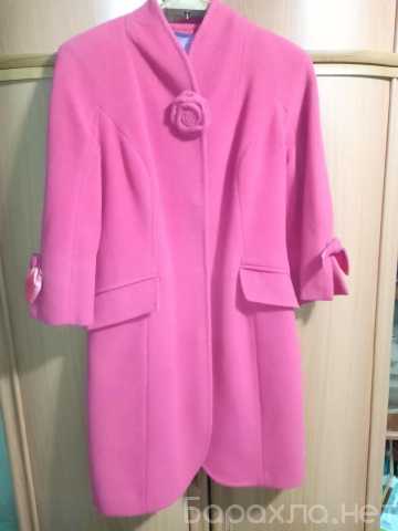 Продам: Пальто женское демисезонное 48