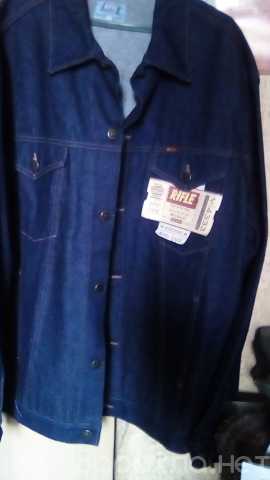 Продам: темно-синея джинсовая куртка