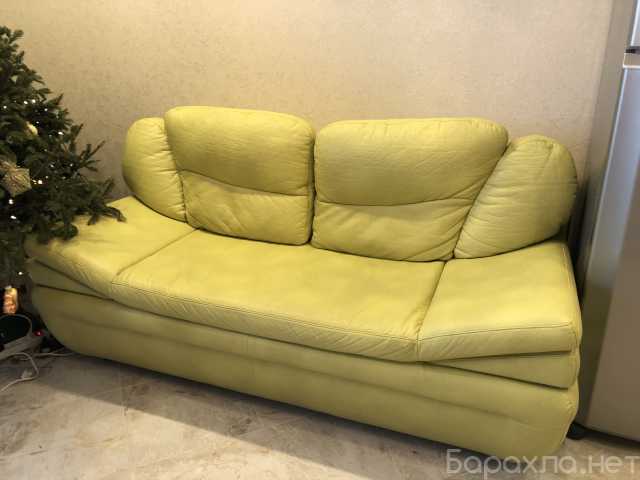 Продам: Кожаный диван