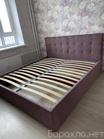 Продам: Двуспальная кровать с подъёмным механизм