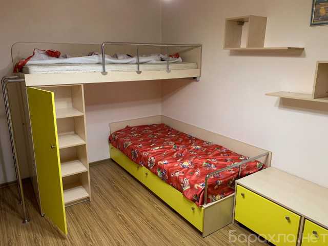 Продам: Детская мебель с двухъярусной кроватью