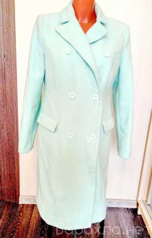 Продам: Пальто демисезонное женское