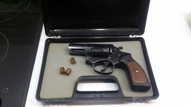 Продам: Револьвер МЕ-38 Compact кал.9мм