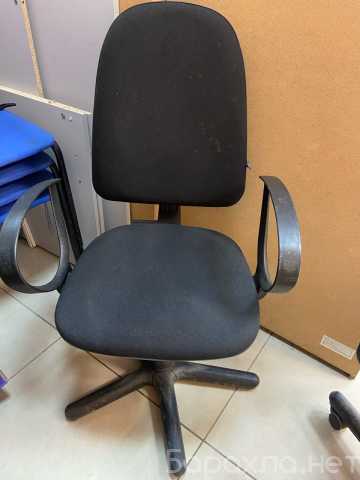 Продам: Офисные стулья и столы