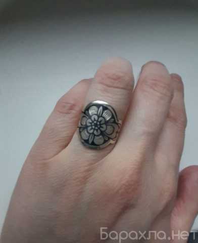 Продам: серебрянное кольцо