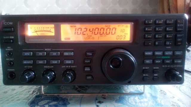 Продам: Радиоприёмник icom 8500