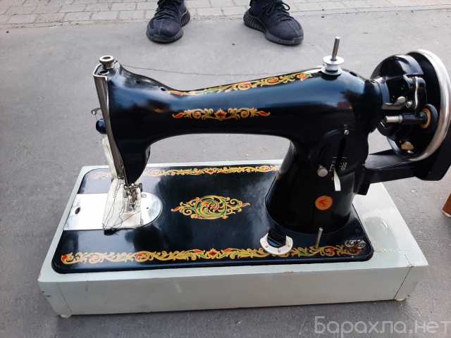 Швейная машинка Подольск 142 ножная