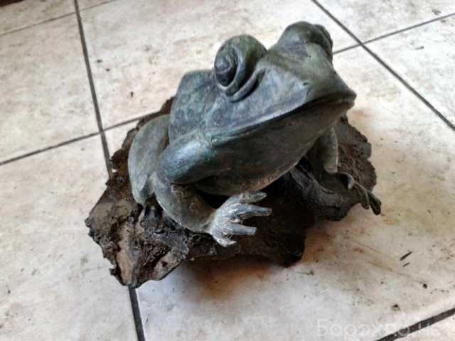 Продам: Дизайнерская скульптура лягушки на листе
