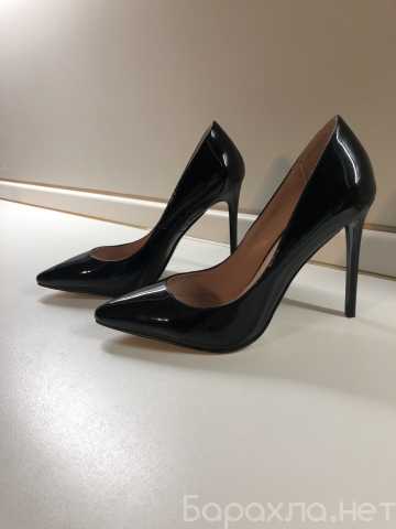 Продам: Туфли лаковые черные 37