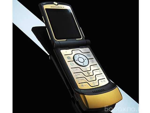 Motored телефон. Motorola RAZR v3 Gold. Motorola RAZR v3i Dolce Gabbana. Motorola RAZR v3i. Motorola RAZR v3i золотой.