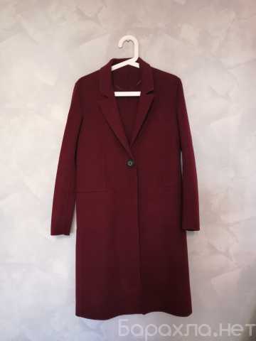 Продам: Пальто бордовое PINKO