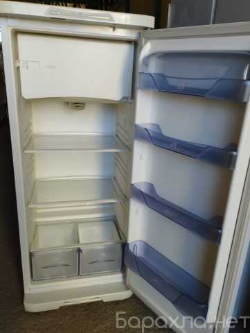 Продам: холодильник с морозилкой