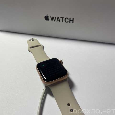 Продам: Часы apple watch SE
