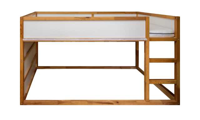 Продам: Детская деревянная кровать IKEA