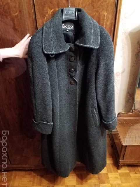 Продам: Пальто женское демисезонное