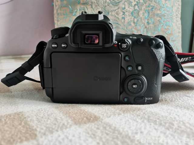 Продам: Canon EOS 6D Mark II