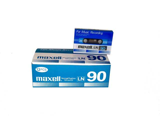 Продам: Аудиокассеты Maxell LN90 в коробке
