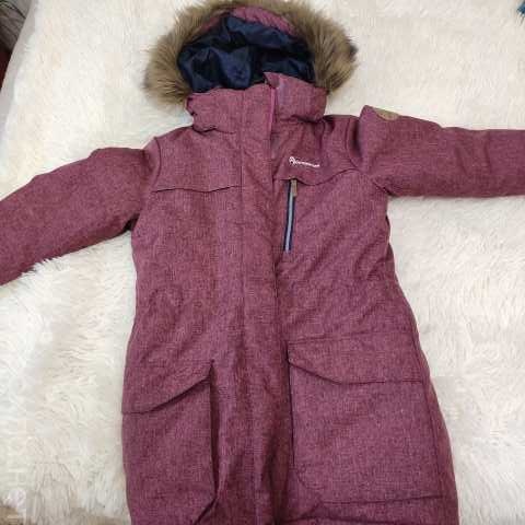 Продам: Детская зимняя куртка для девочки