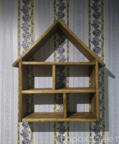 Продам: Полка деревянная настенная "Дом"