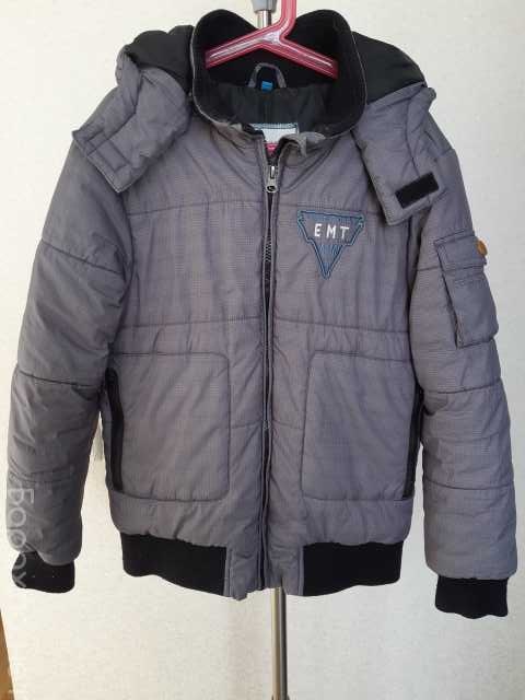 Продам: Куртка зимняя для мальчика 146