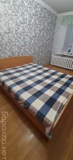 Продам: Кровать двуспальная с матрасом и ящиком