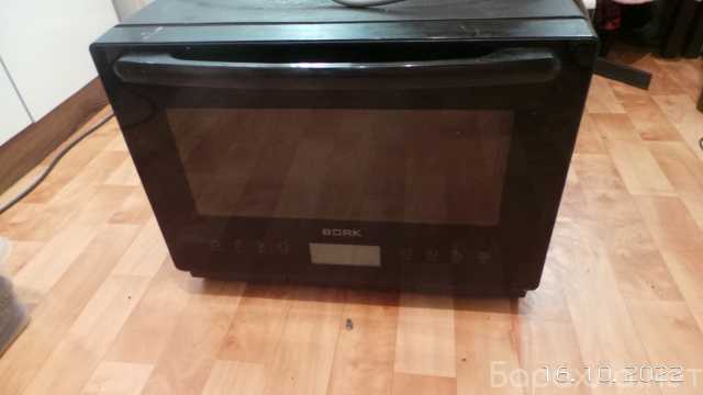 Продам: Духовка Микроволновая печь Bork W700
