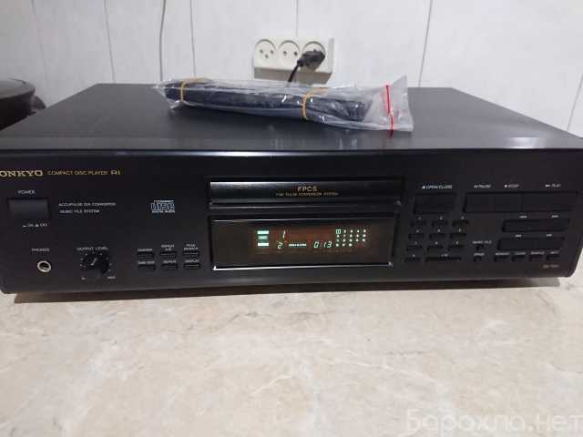 Продам: CD-проигрыватель ONKYO DX-7051