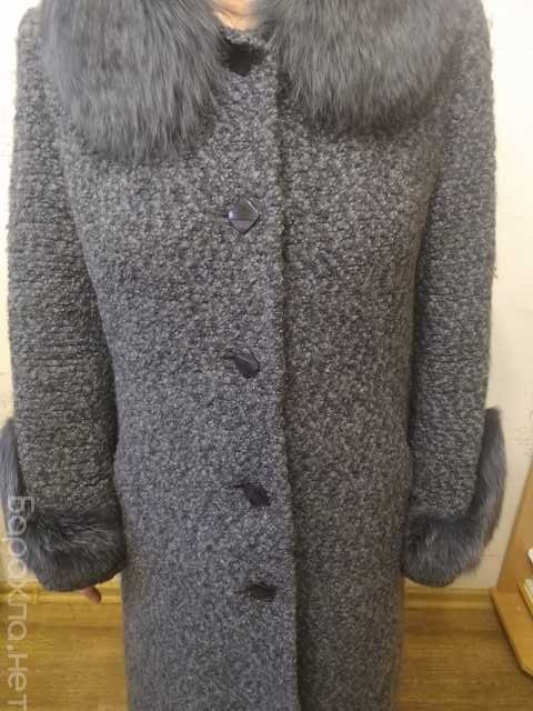 Продам: Пальто женское 52 размер