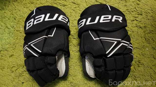 Продам: хоккейные шлем, перчатки, коньки