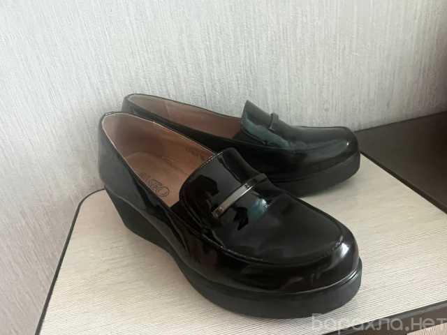 Продам: Школьные женские туфли. 37 размер