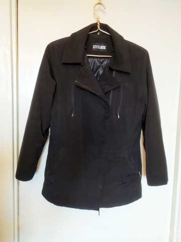 Продам: Куртка демисезонная черная