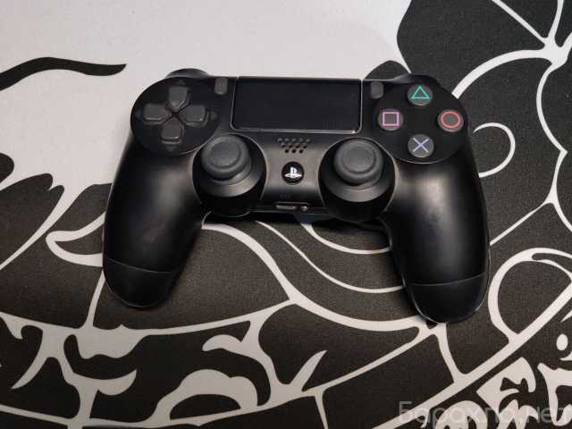 Продам: Sony PS 4 + Seagate 2Tb HDD