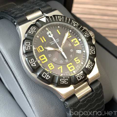 Продам: Мужские часы Victorinox кварц