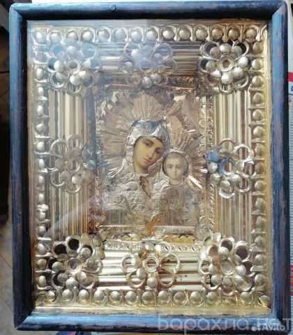 Продам: Икона Мария с младенцем, в киоте