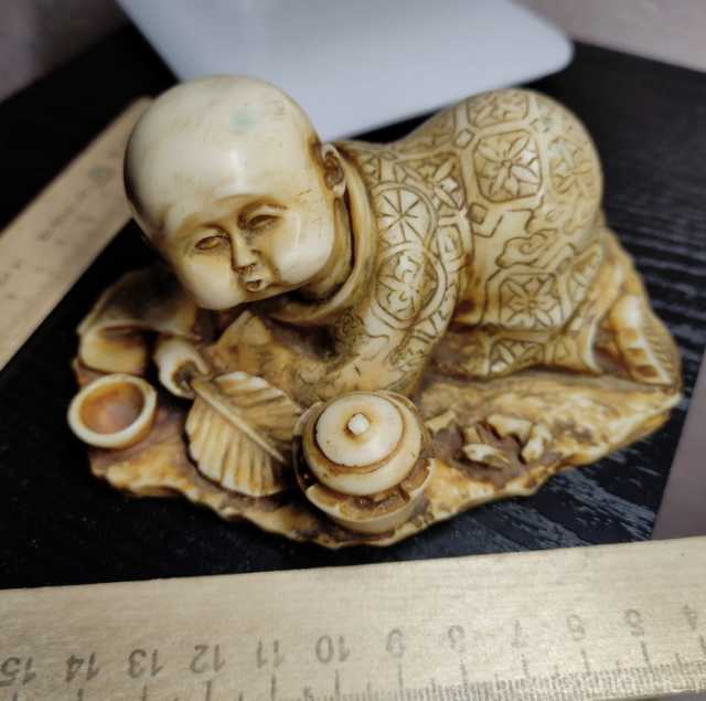 Продам: китайская статуэтка Пишущий писец, мука