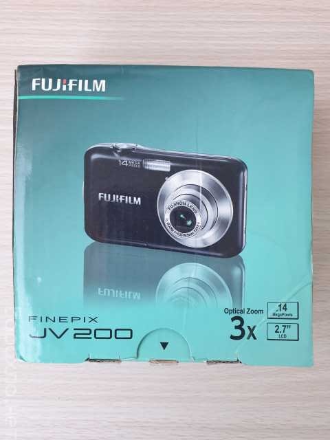 Продам: Цифровой фотоаппарат FUJIFILM Finepix JV