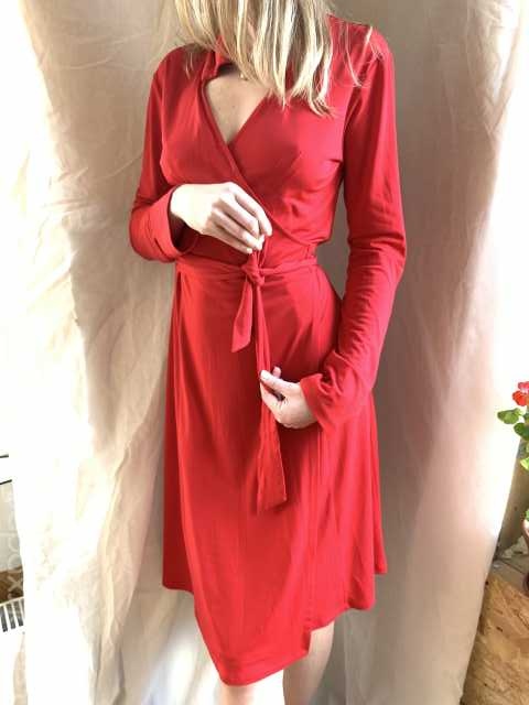 Продам: Платье с запахом красное Prego