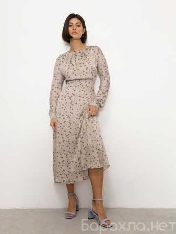 Продам: Платье приталенное с принтом EMKA XS-S