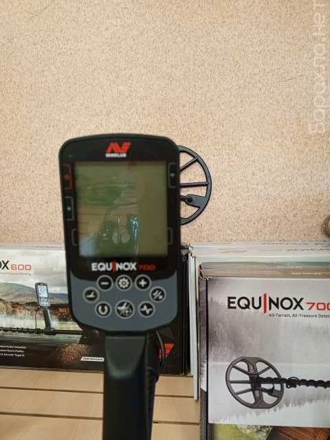 Продам: Металлоискатель EQUINOX 700