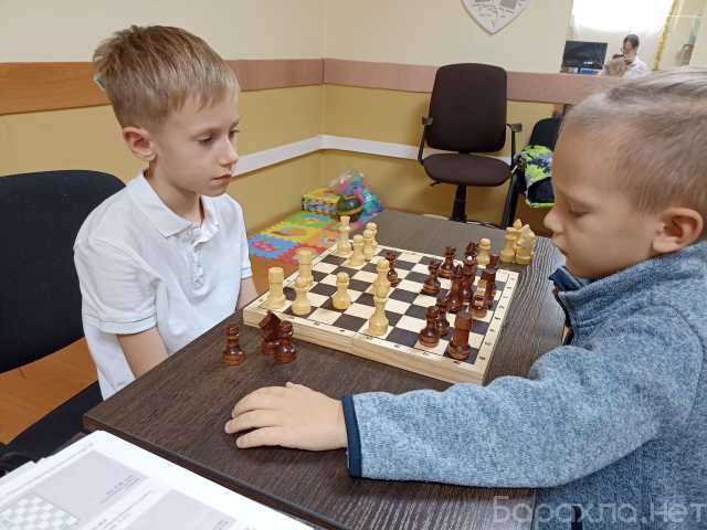 Предложение: Преподаватель шахмат