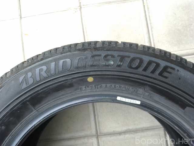 Продам: Bridgestone Blizzak VRX 215/60 R16 95S