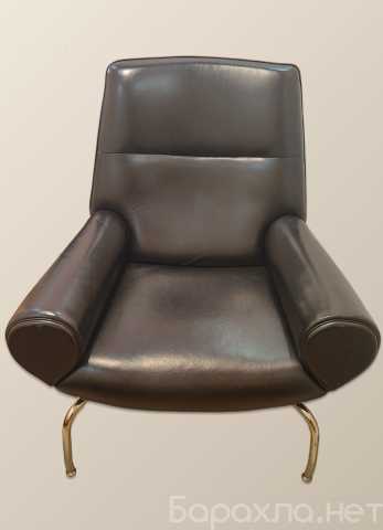 Продам: Кожаное кресло "Queen Chair"
