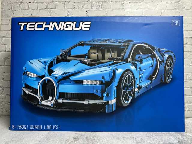 Продам: Конструктор Technic - Bugatti Chiron син