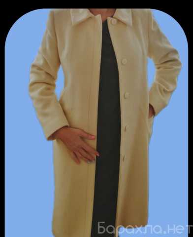 Продам: Пальто женское демисезонное 42 44