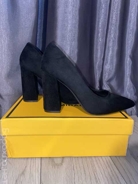 Продам: Туфли женские замшевые чёрные р.39