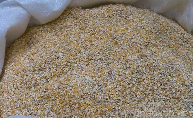 Продам: Дроблёная кукуруза, пшеница Кормосмесь