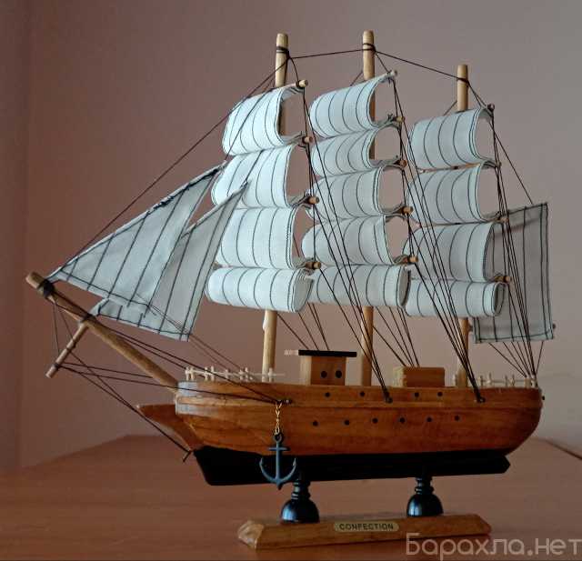 Продам: Деревянная модель корабля