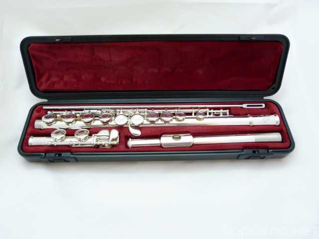 Продам: Флейта Yamaha YFL211s