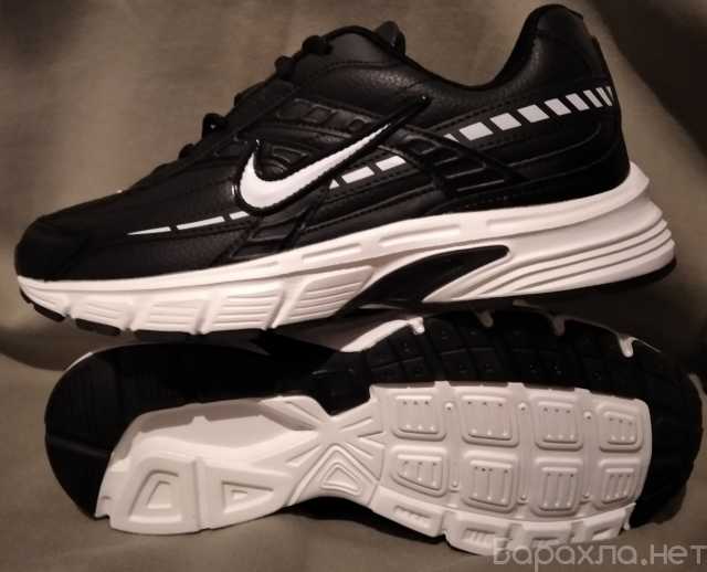 Продам: Кроссовки мужские Nike черные