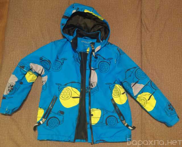 Продам: Куртка демисезонная для мальчика 128